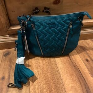 lug swivel- brushed teal NWT